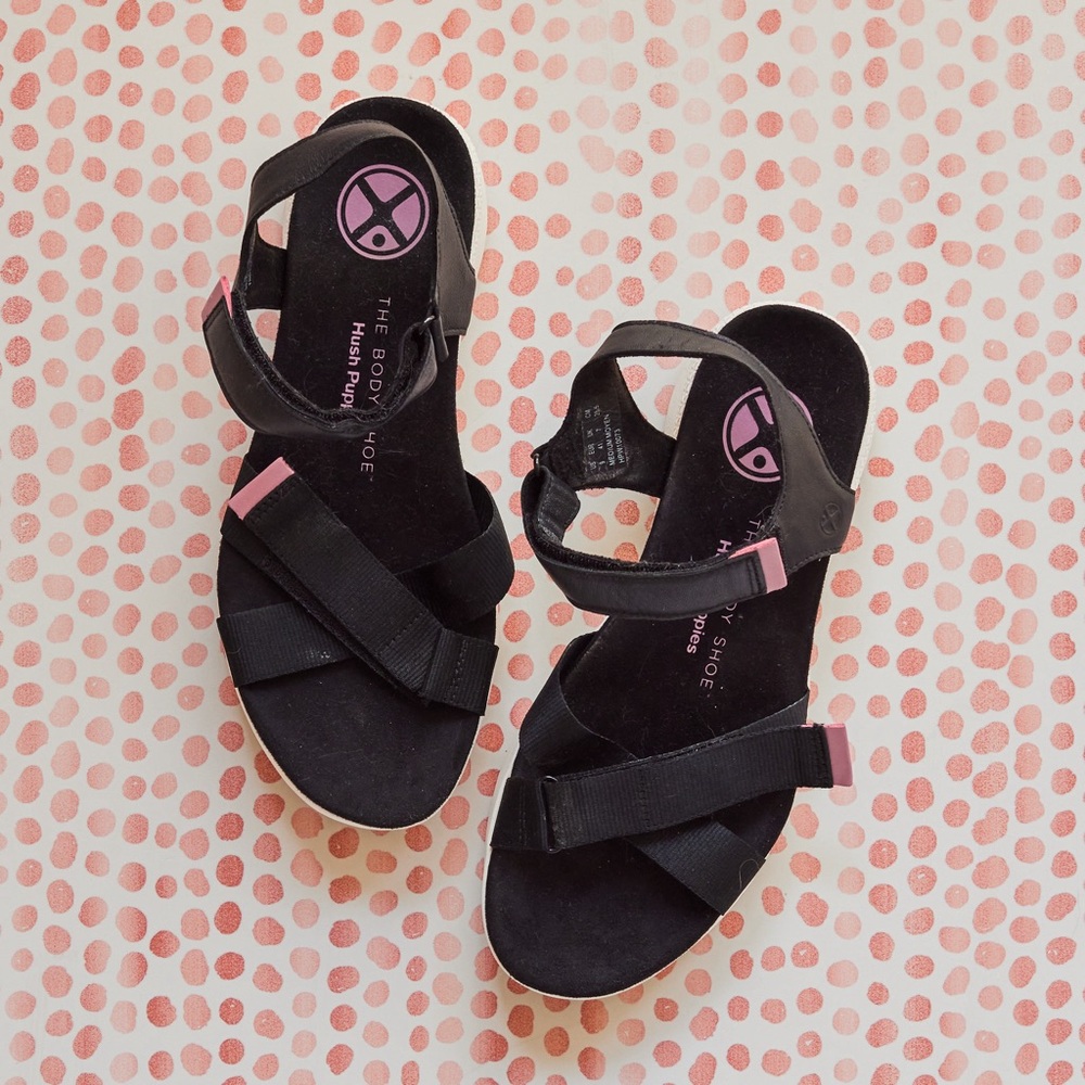 Hush Puppies Breathe sandals, black and pink, size 9M